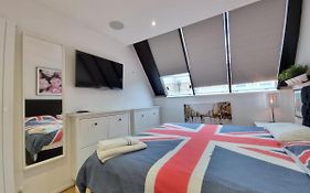 Deluxe Townhouse Zone 1 Brick Lane